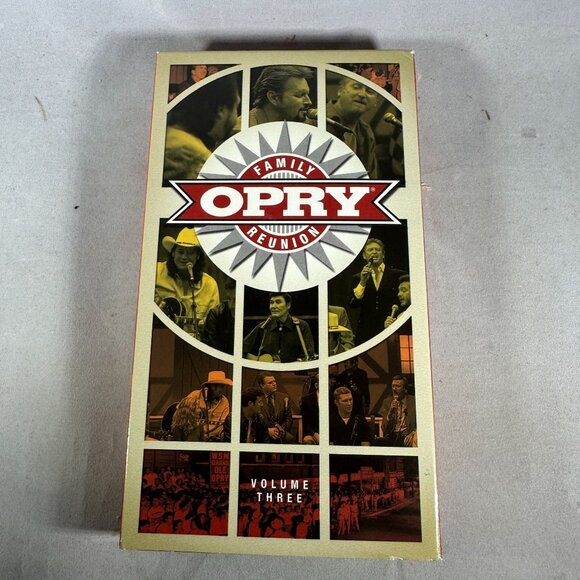 Grand Ole Opry Family Reunion Volume 3 VHS Marty Robbins Blake Shelton Gabriel - Picture 1 of 3